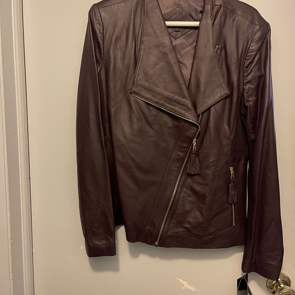 Via Spiga Dark Brown Leather Jacket Color Bordeaux (deep burgundy) 
NEVER WORN